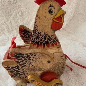 VINTAGE FISHER PRICE #120 THE CACKLING HEN WOODEN PULL ALONG TOY w/ SOUND 1960s